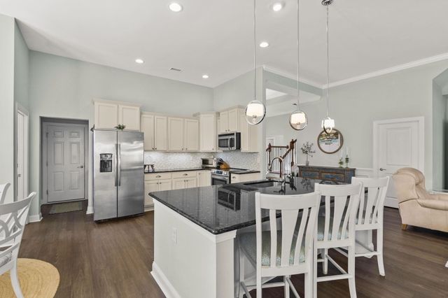 2317 Via Palma Dr., North Myrtle Beach, SC 29582