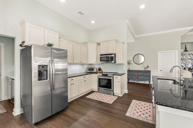 2317 Via Palma Dr., North Myrtle Beach, SC 29582