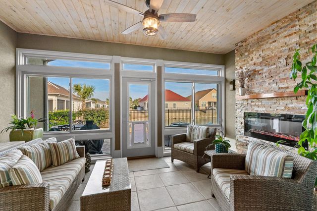 2317 Via Palma Dr., North Myrtle Beach, SC 29582