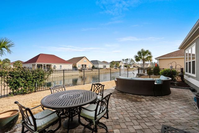 2317 Via Palma Dr., North Myrtle Beach, SC 29582