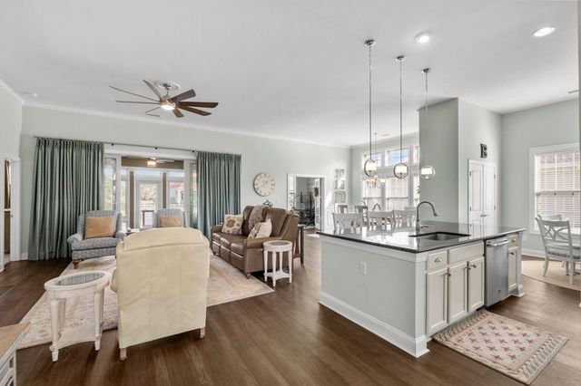 2317 Via Palma Dr., North Myrtle Beach, SC 29582