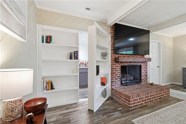 2113 Saint Marshall DR, Virginia Beach, VA 23454