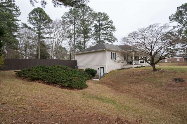 3689 N Sharon Church Road, Loganville, GA 30052