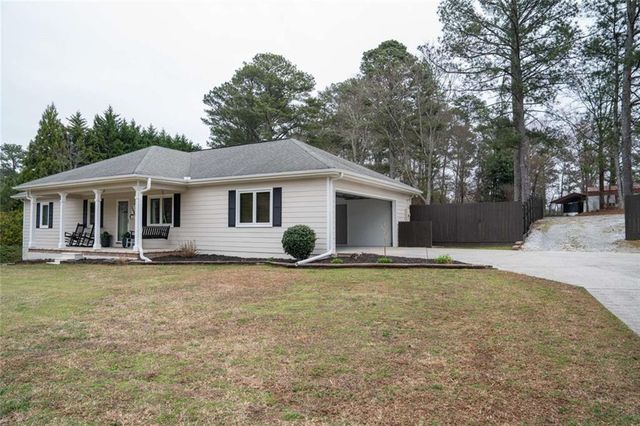 3689 N Sharon Church Road, Loganville, GA 30052