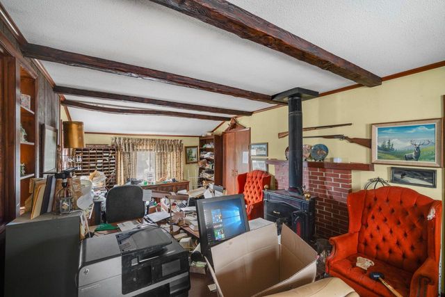 W275S3302 Burnell DRIVE, Waukesha, WI 53189