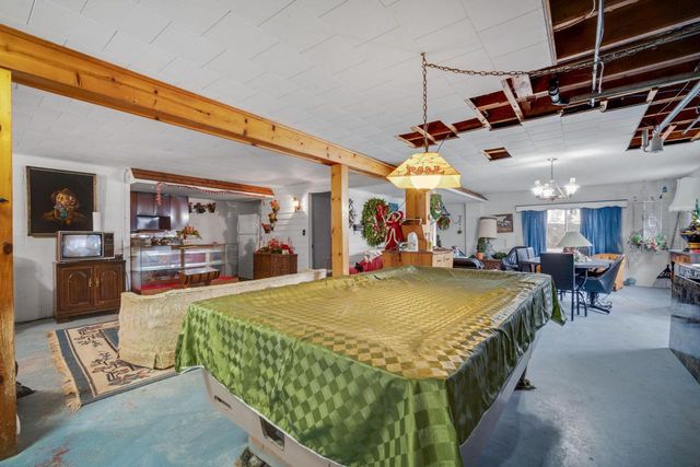 W275S3302 Burnell DRIVE, Waukesha, WI 53189