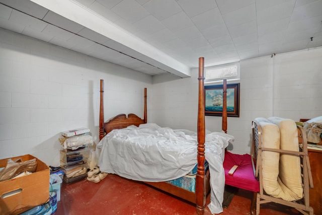 W275S3302 Burnell DRIVE, Waukesha, WI 53189