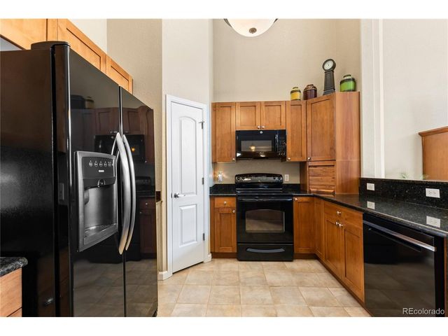 8614 Gold Peak Dr E, Highlands Ranch, CO 80130