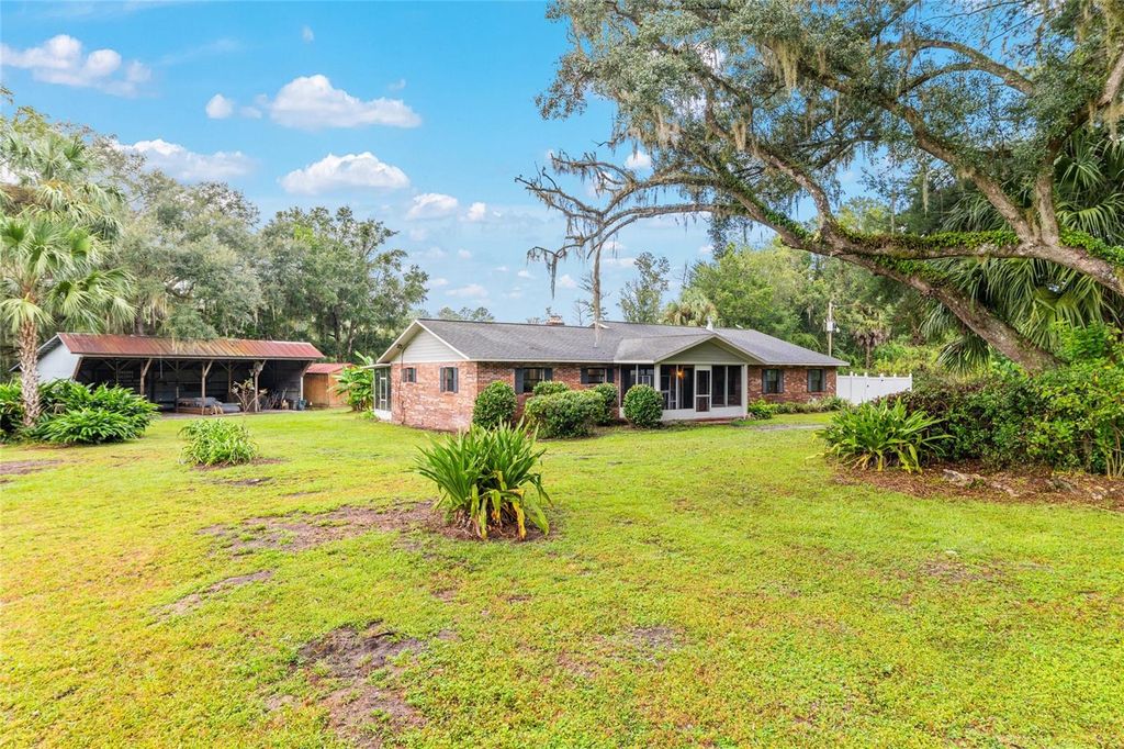 18270 N HIGHWAY 329, Reddick, FL 32686