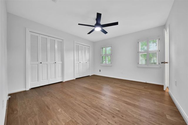 10915 Holly Springs Drive, Houston, TX 77042