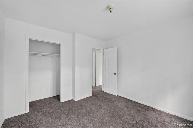 126 E Gracelawn Avenue, Flint, MI 48505