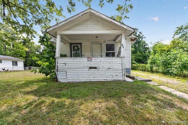 126 E Gracelawn Avenue, Flint, MI 48505