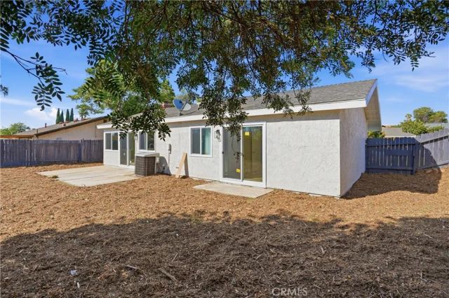 2924 Louisiana Place, Riverside, CA 92506