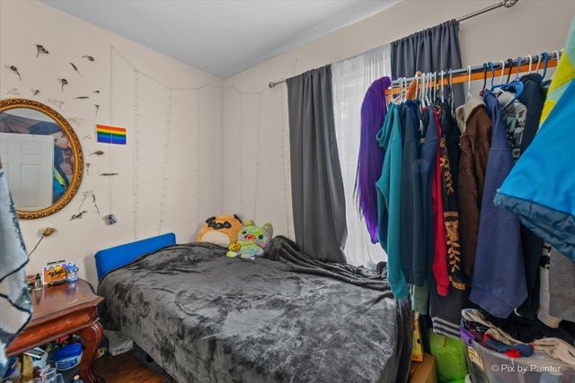 58 S Geneva Street, Elgin, IL 60120