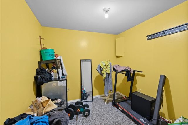 58 S Geneva Street, Elgin, IL 60120