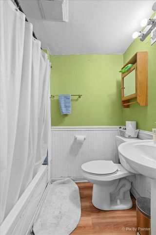 58 S Geneva Street, Elgin, IL 60120