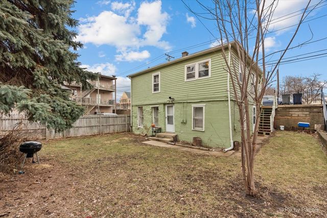 58 S Geneva Street, Elgin, IL 60120