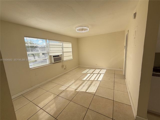 2571 NW 13th Ct 4, Fort Lauderdale, FL 33311