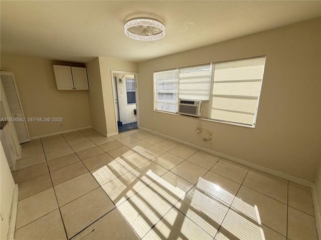 2571 NW 13th Ct 4, Fort Lauderdale, FL 33311