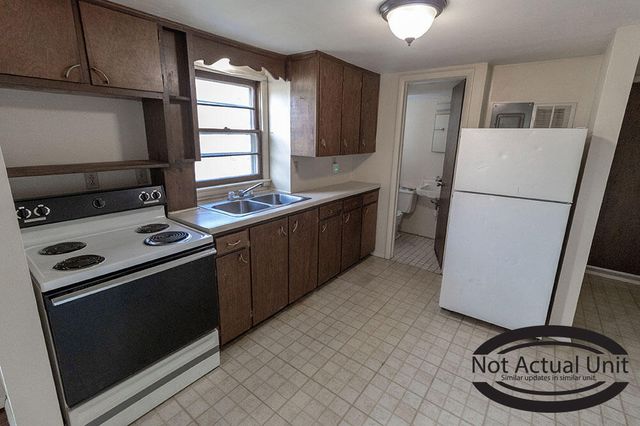 2929 NORTHLAND DR 1, Columbia, MO 65202