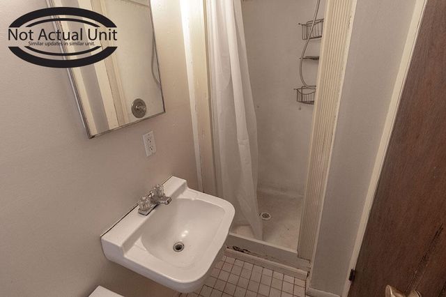 2929 NORTHLAND DR 1, Columbia, MO 65202