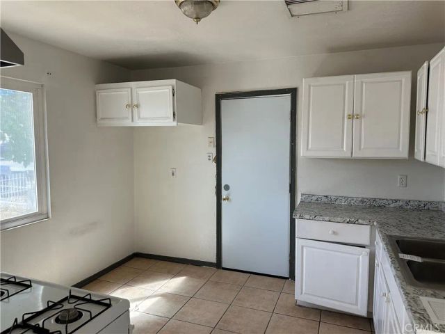 709 Caliente, Barstow, CA 92311