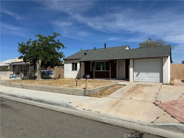 709 Caliente, Barstow, CA 92311
