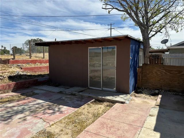 709 Caliente, Barstow, CA 92311