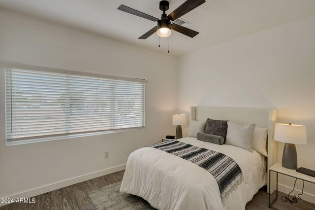 3645 E Earll Drive 18, Phoenix, AZ 85018