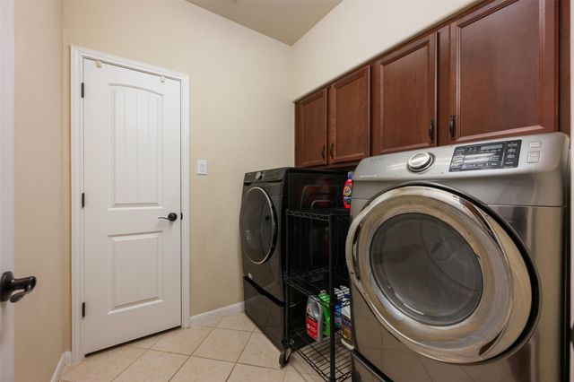 503 S Meadowlark ST A, Lakeway, TX 78734