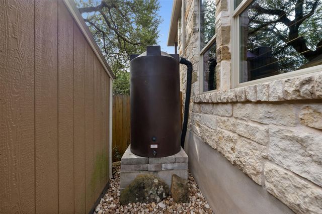 503 S Meadowlark ST A, Lakeway, TX 78734