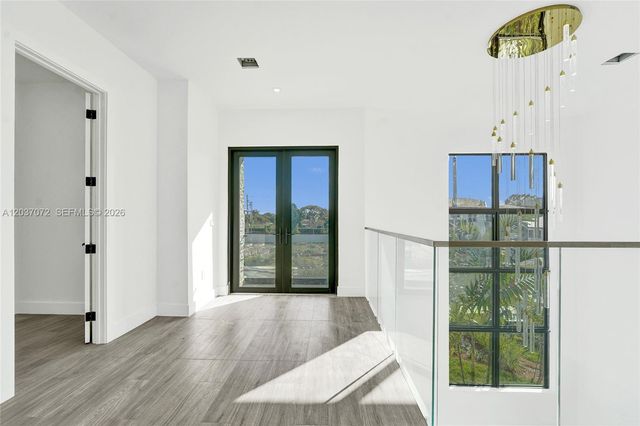 13023 Davie Oaks Drive, Davie, FL 33325