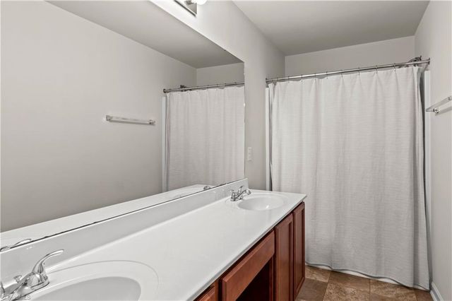 3985 Village Park Court, Winston-salem, NC 27127