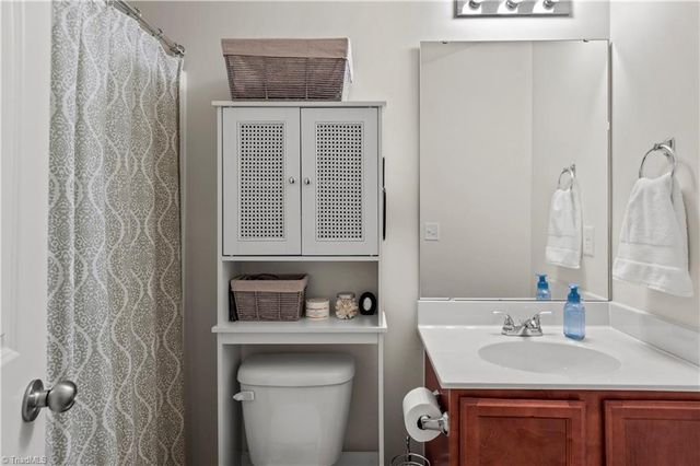 3985 Village Park Court, Winston-salem, NC 27127