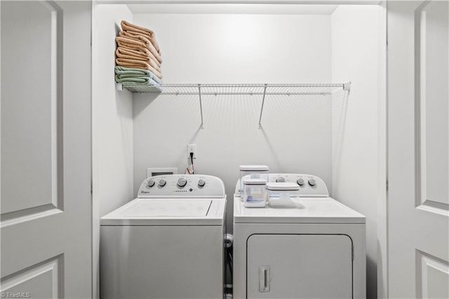 3985 Village Park Court, Winston-salem, NC 27127