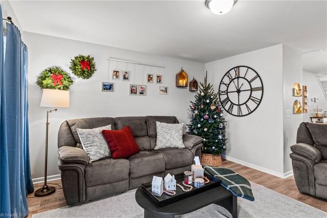 3985 Village Park Court, Winston-salem, NC 27127