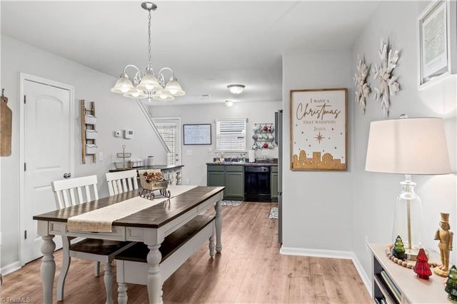 3985 Village Park Court, Winston-salem, NC 27127