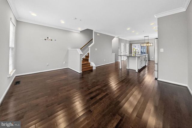 13252 SHAWNEE LN #204, Clarksburg, MD 20871