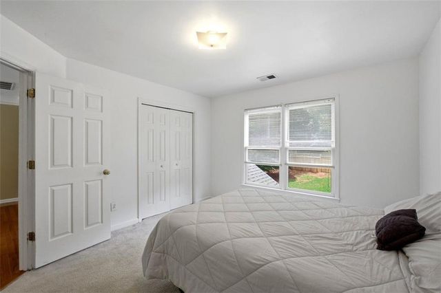 5255 Camden Lake Parkway NW, Acworth, GA 30101