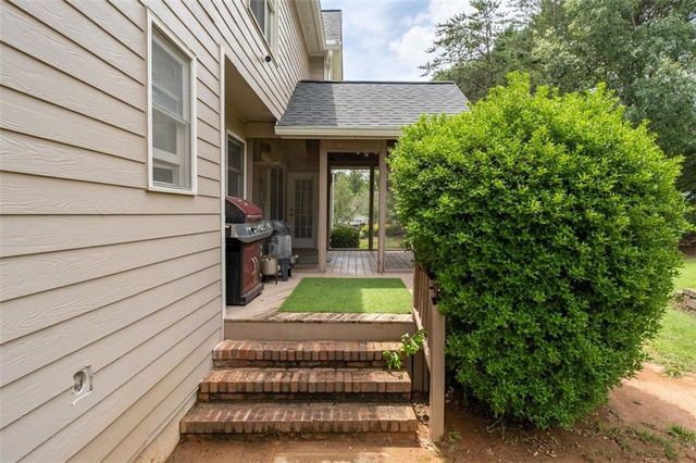 5255 Camden Lake Parkway NW, Acworth, GA 30101