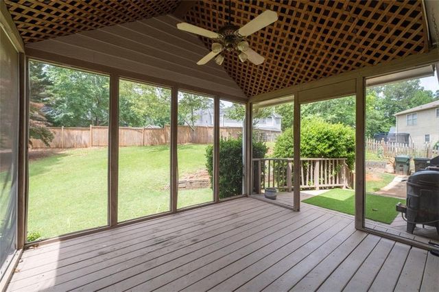 5255 Camden Lake Parkway NW, Acworth, GA 30101