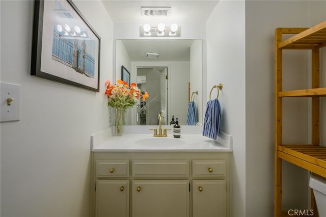 4035 Wade Street B, Los Angeles, CA 90066