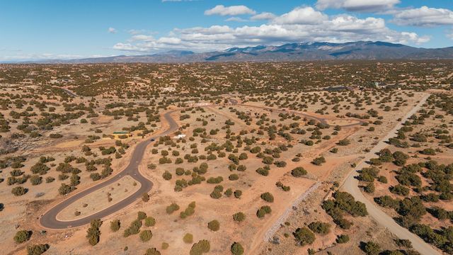 12 Tierra Antigua, Santa Fe, NM 87506