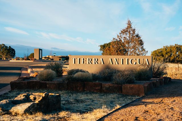 12 Tierra Antigua, Santa Fe, NM 87506