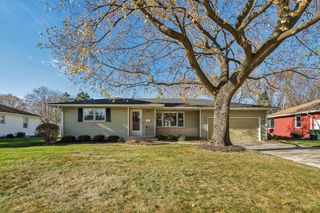 566 Gerald Avenue, Sun Prairie, WI 53590