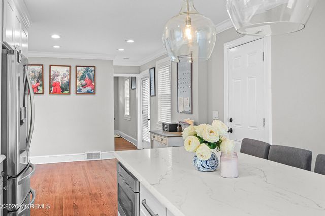 57 Villa Place, Eatontown, NJ 07724