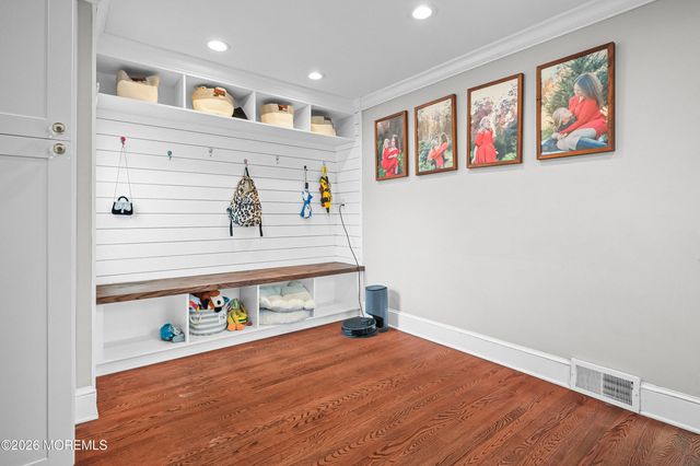 57 Villa Place, Eatontown, NJ 07724