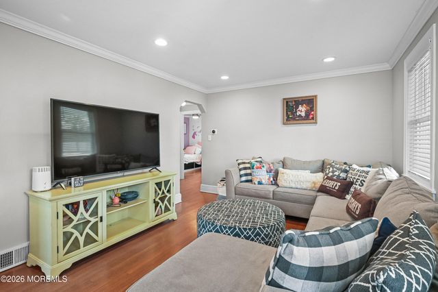 57 Villa Place, Eatontown, NJ 07724