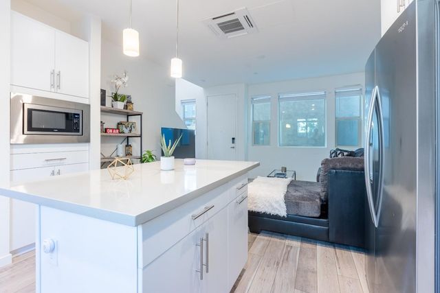 191 Log Pond Ln, Sacramento, CA 95818