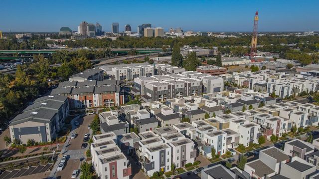 191 Log Pond Ln, Sacramento, CA 95818